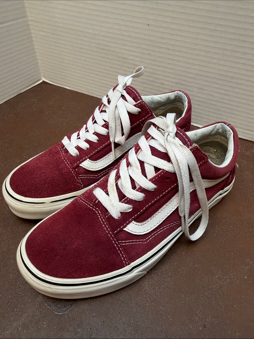Vans Old Skool suede maroon Low-Top Sneakers, women’s 7